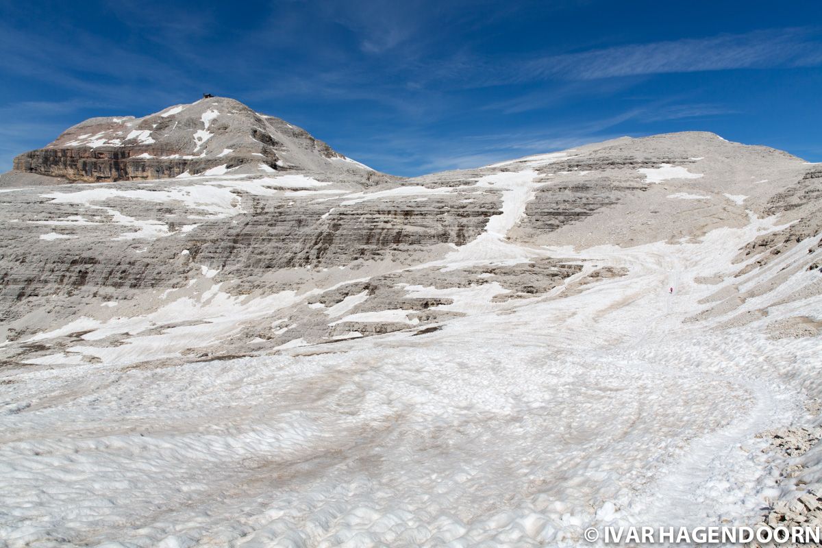 Trail to the top of Piz Boè