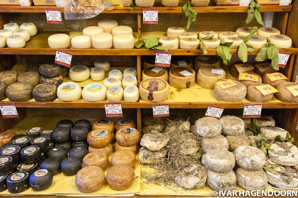 Cheese shop Pienza